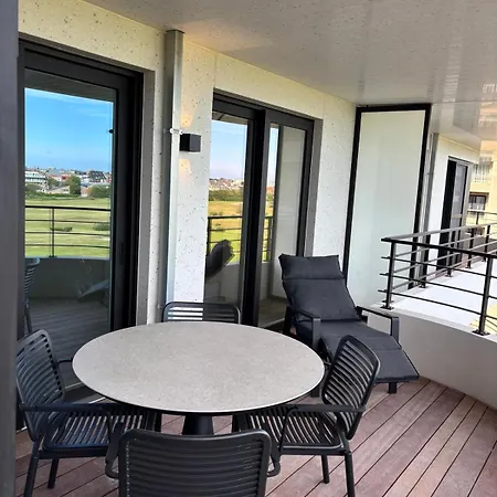 Apartment Tee & Sea Ostende